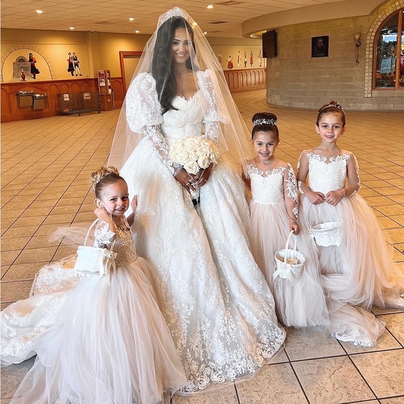 Beautiful flower girl dress from Ukraine - Picture 2 of 5